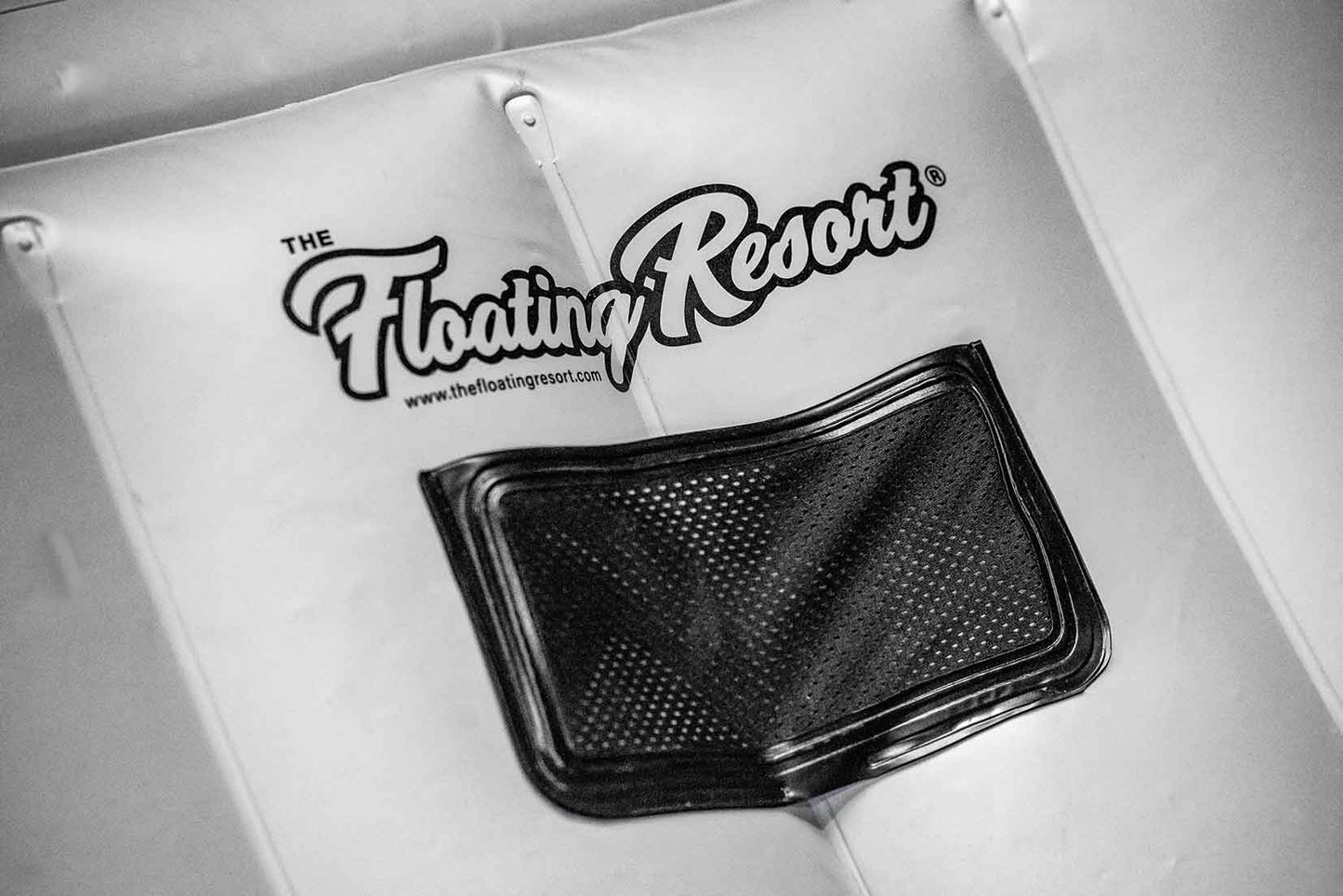 The Floating Resort (Matte Grey)